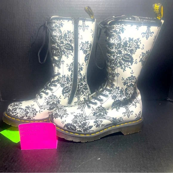 Dr Martens White/Black Flocked Damask 14 Eyelet UK 3 US 5 - Picture 4 of 16